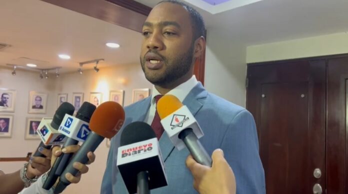 FP denuncia anomalías; colocan propaganda cerca de recintos electorales y compra de voluntades