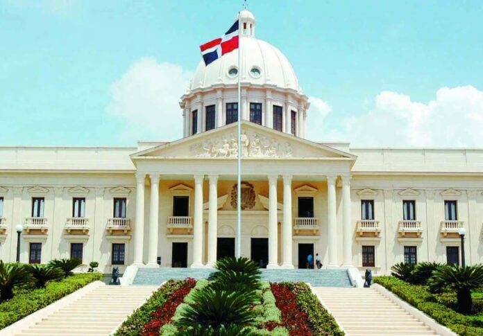 Gobierno ha pagado por día RD$857 MM deuda
