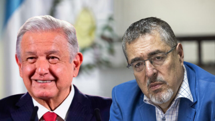 López Obrador y Arévalo inician reunión en frontera México-Guatemala