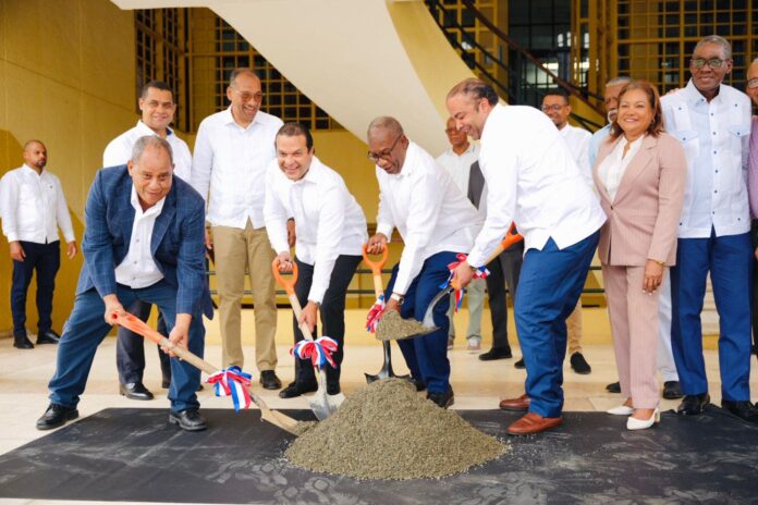 UASD y Banreservas anuncian remozamiento del polideportivo Tony Barreiro