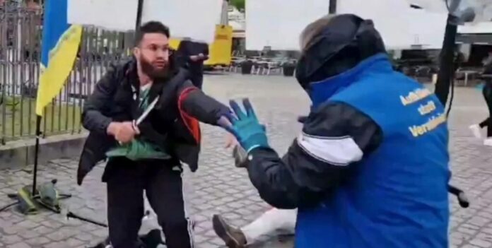 Un político conservador y anti islámico es apuñalado durante una manifestación en Alemania