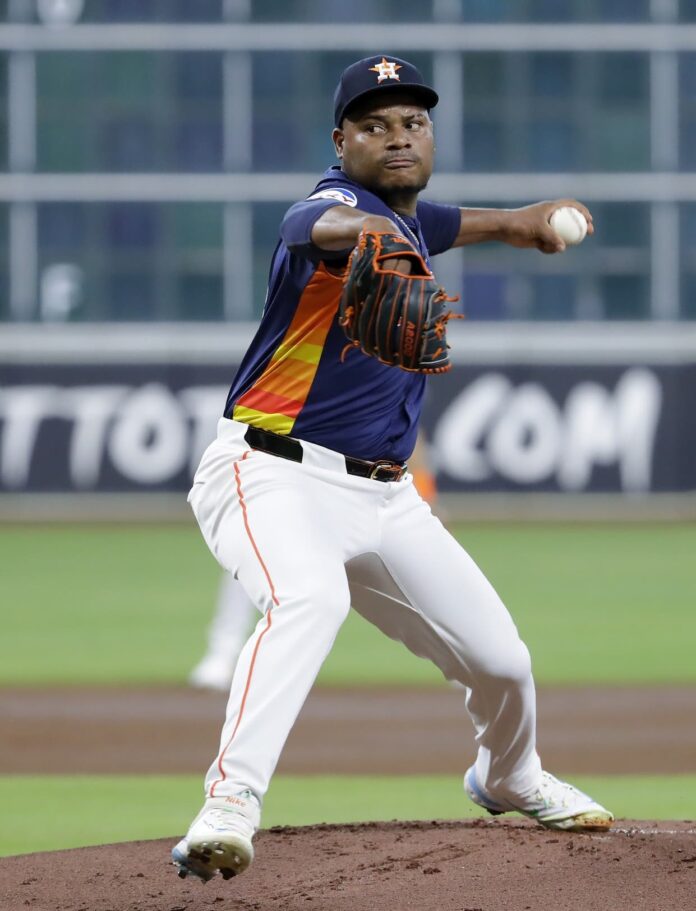 Valdez poncha a ocho en siete entradas de 2 hits