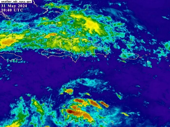 Onda tropical provocará aguaceros y ráfagas de viento en gran parte del país