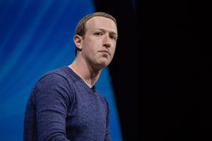Elon Musk y Mark Zuckerberg, CEO que cobran solo 1 dólar de salario anual