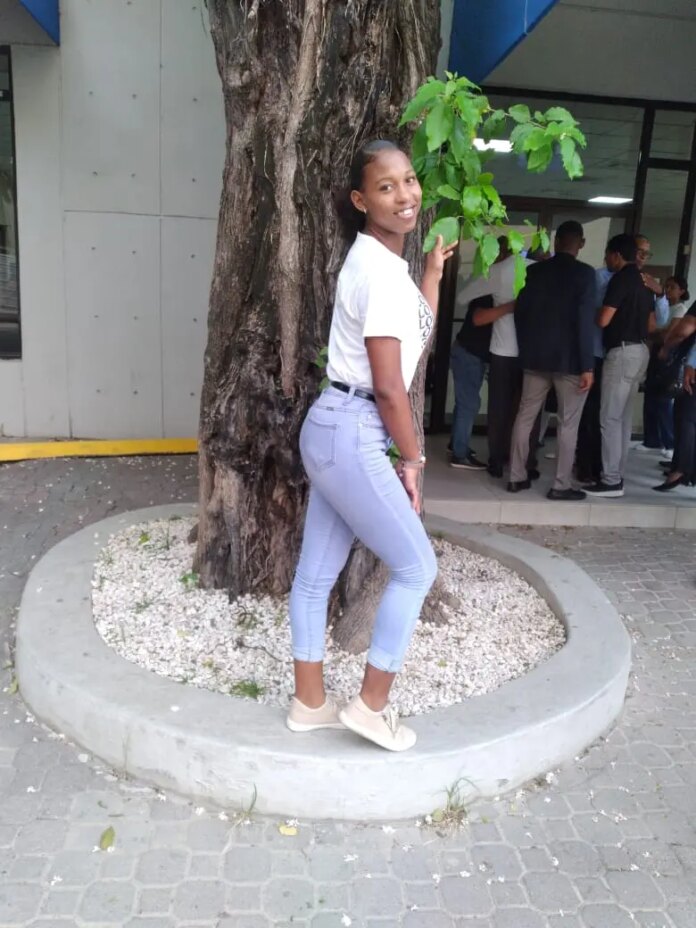 Video: familiares exigen justicia por joven asesinada de 10 puñaladas