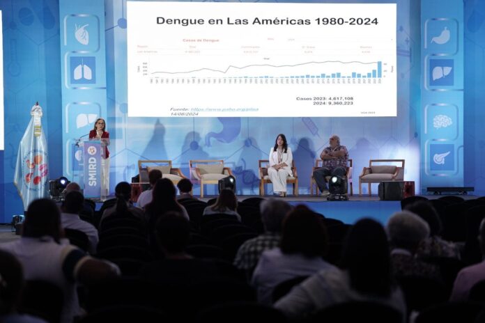 Internistas aseguran que vacuna contra el dengue es efectiva pero no es una estrategia única