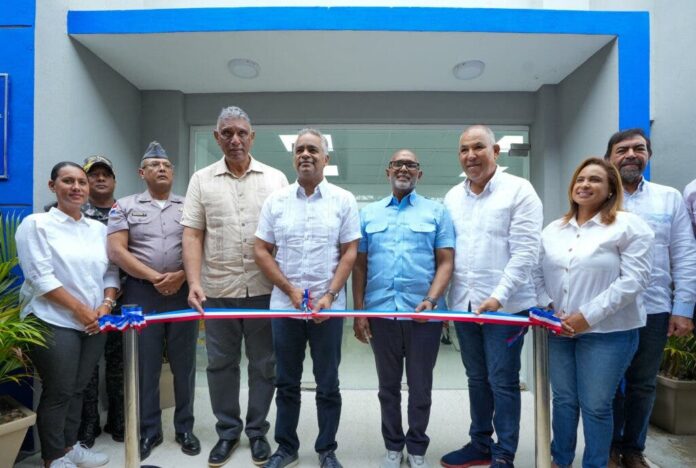 Gobierno inaugura cuatro destacamentos de la Policía Nacional en la provincia Duarte por más