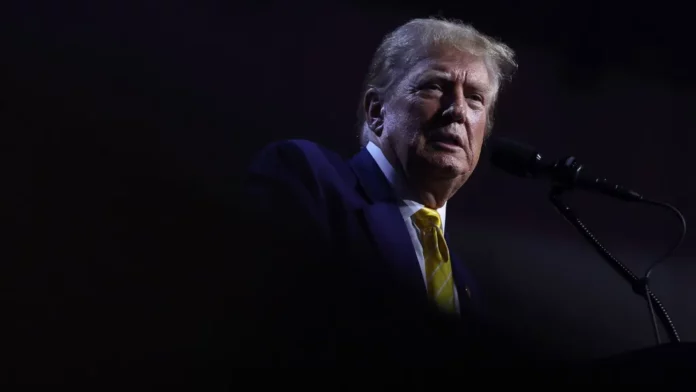 La estrategia de Donald Trump: confiar en la ayuda de organizaciones externas como Turning Point