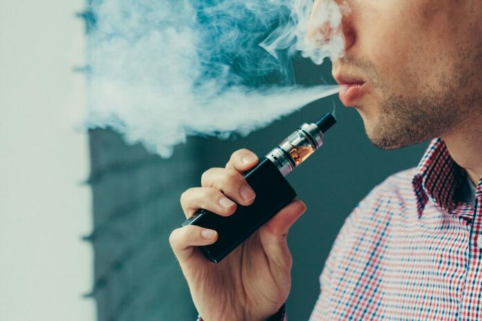 OMS avisa sobre el “alarmante” consumo de cigarrillos electrónicos en jóvenes