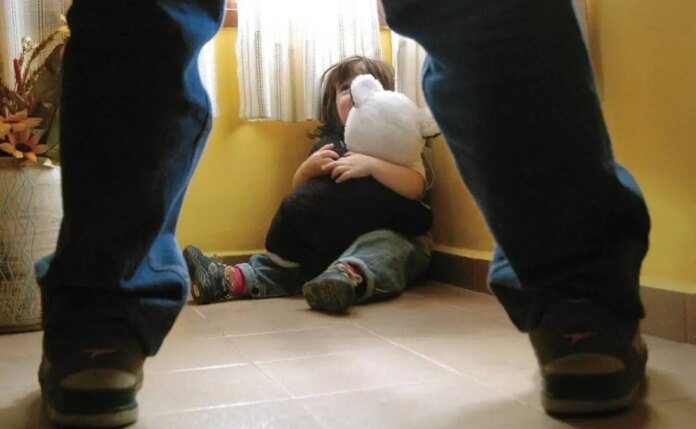 ¡Frente a su primito! «El Jefe» agredió sexualmente a niña de 9 años