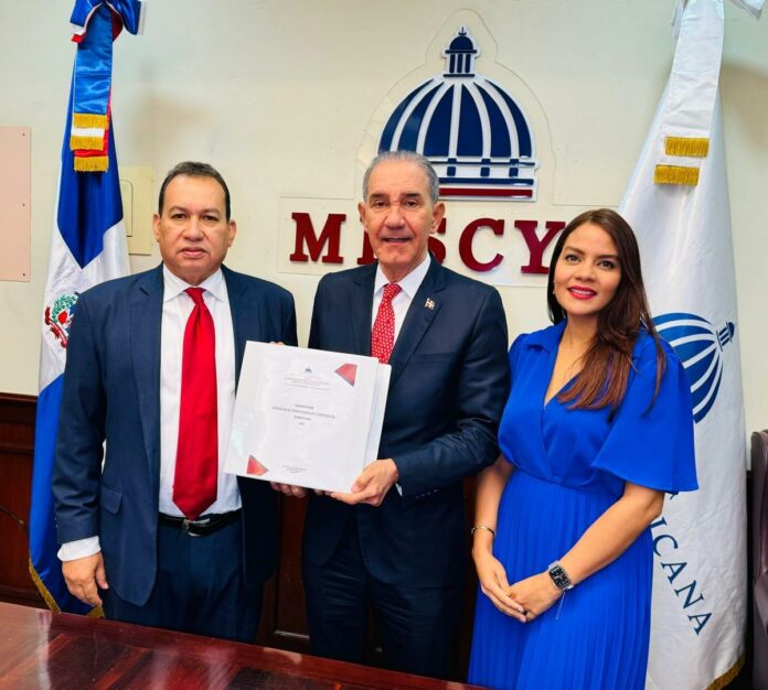 Mescyt presenta primer Diagnóstico Evaluativo de las Escuelas de Odontología de RD