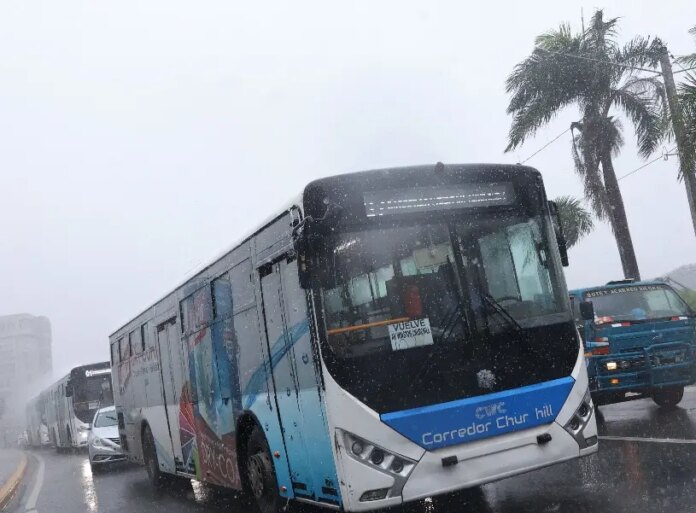 El Distrito Nacional y Santo Domingo en alerta roja por las fuertes lluvias