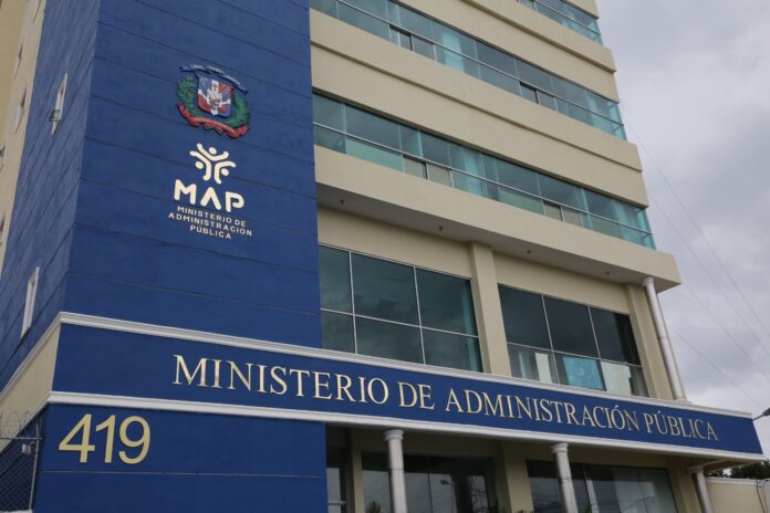 Gobierno suspende labores a partir de las 2 pm en instituciones públicas