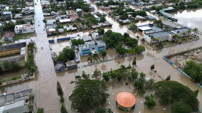 Fuertes lluvias obligan a declarar a Villa Vásquez en estado de emergencia 