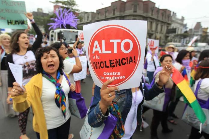 Perú cesa 328 docentes por casos de violencia sexual tras escándalo de abusos en Amazonía