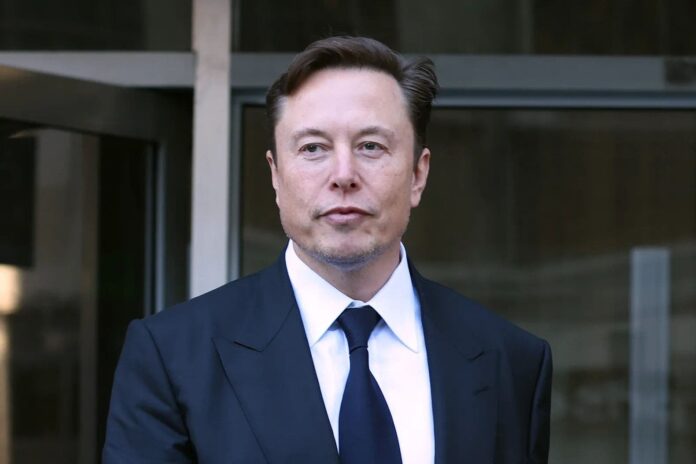 Musk planea donar 45 millones de dólares al mes a la campaña de Trump