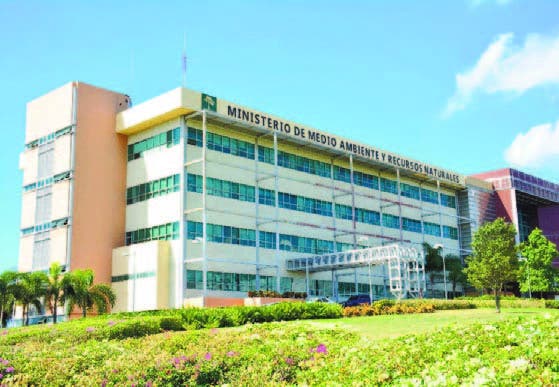 Edificio que aloja los ministerios Medio Ambiente y Turismo.