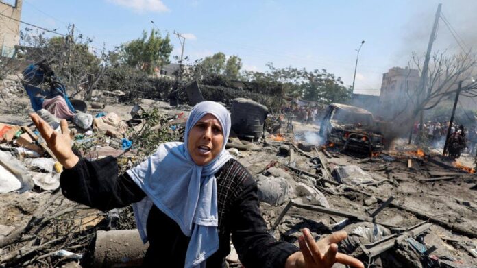 Al menos 71 muertos en un ataque israelí en Gaza, Israel dice que objetivo era jefe militar de Hamás