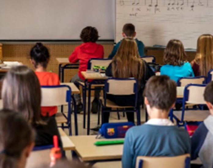 Año escolar inicia 26 de agosto para estudiantes