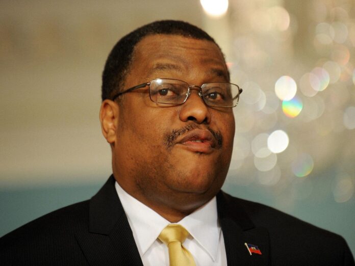 El primer ministro de Haití da un ultimátum a las bandas para que depongan las armas