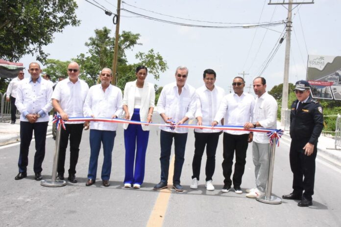 Gabinete de turismo entrega vía Domingo Maíz en Punta Cana.