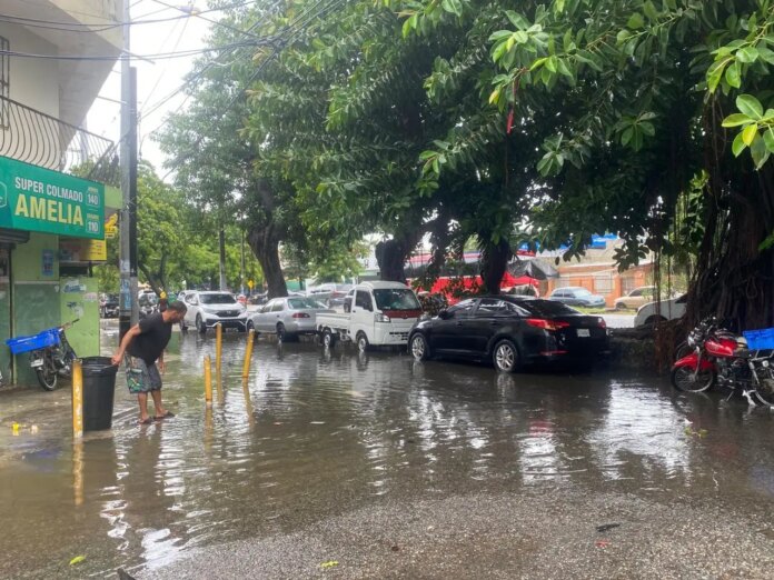 Jean Suriel aclara que ninguna ciudad está preparada para drenar más de 200 mm de lluvia