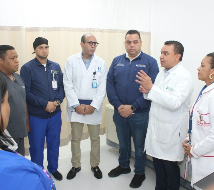 Ney Arias Lora inaugura moderna Unidad de Densitometría Ósea