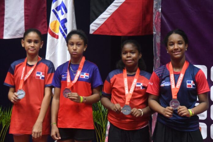 RD con dos medallas de plata y 2 bronce en torneo tenis de mesa