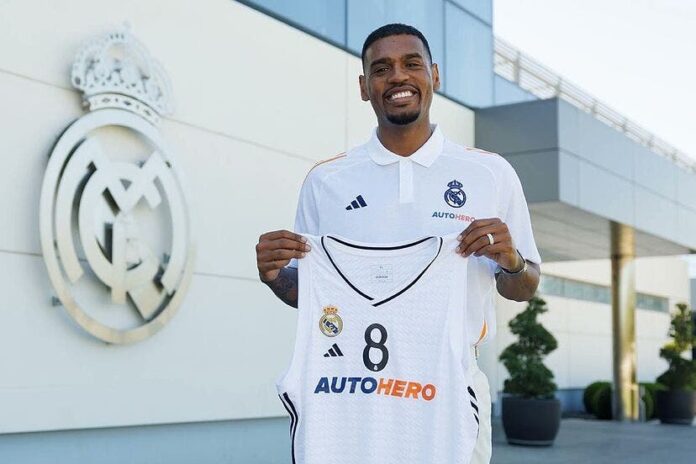 Rathan-Mayes, nuevo jugador del Real Madrid 