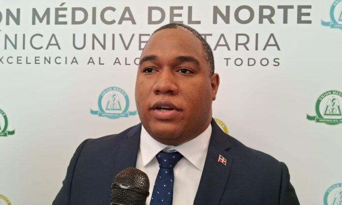 (VIDEO) Idoppril instala nuevo módulo de atención a sus afiliados en clínica de Santiago