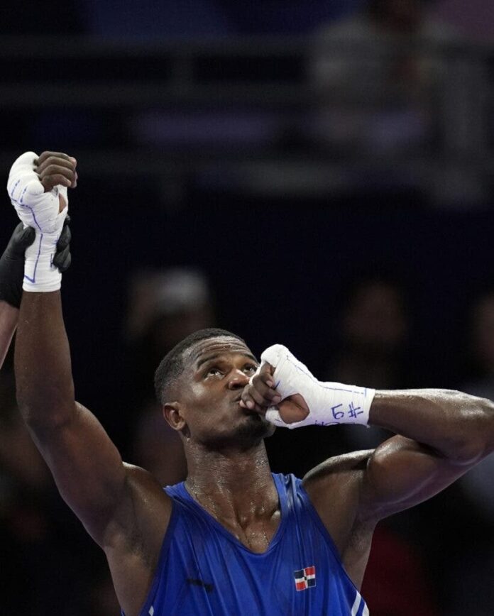 ¡Día clave! Dos boxeadores RD se juegan hoy su permanencia en París
