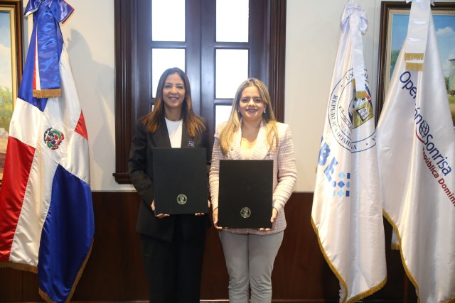 1723148712 317 Unibe y Operacion Sonrisa firman acuerdo marco de colaboracion