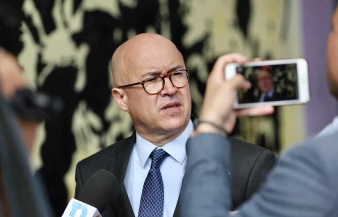 Francisco Domínguez Brito: “Gobierno vive en el país de las maravillas de Alicia”