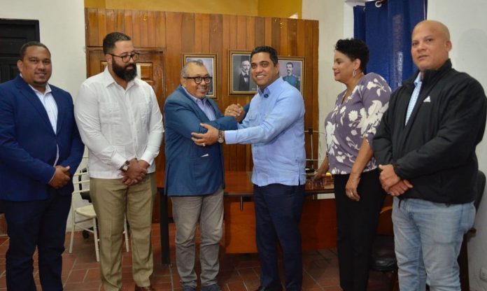 Kelvin Cruz apoyará las actividades de los cronistas