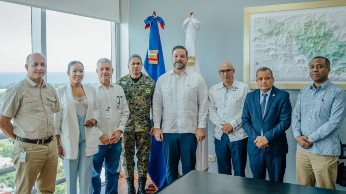 Mesa Interinstitucional para Defensa del Medio Ambiente y Recursos Naturales se reúne con Paíno Henríquez