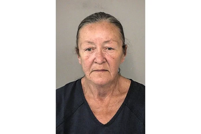 Niñera se declara culpable por la muerte de un hombre al que hirió cuando era un bebé