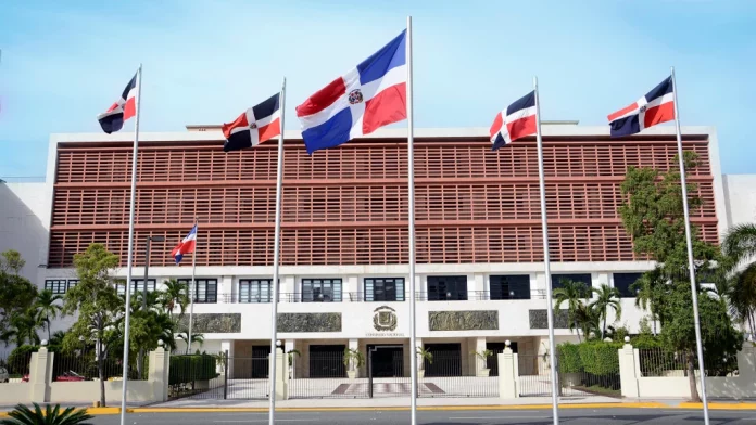 Trabajos para conocer reforma constitucional van viento en popa; completan Comisión Bicameral estudiará proyecto