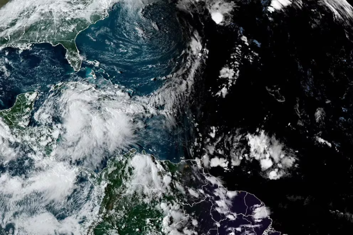 El huracán Helene podría azotar Florida a finales de esta semana