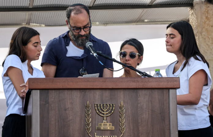 “Biden y Blinken, haced todo para detener esta guerra”, dice Familiares del rehén Hersh./