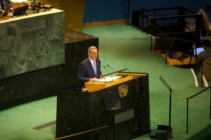 Cumbre del Futuro: Presidente Abinader aboga por la accesibilidad a la inteligencia artificial