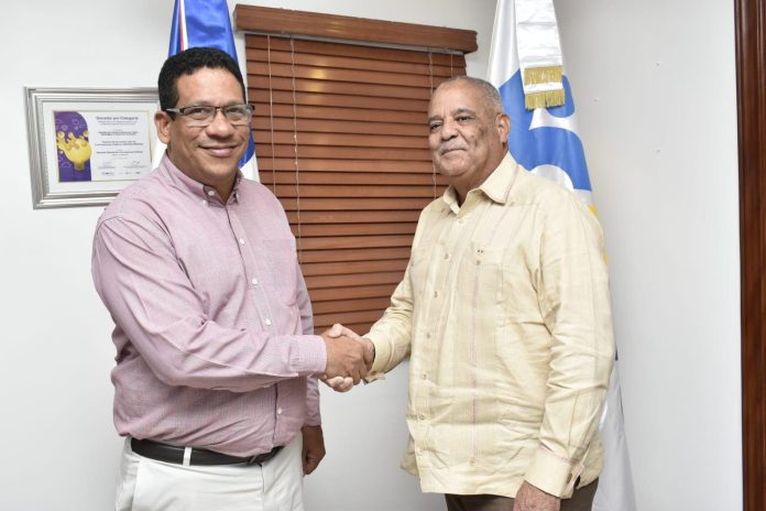 DIGECAC solicita a Contrataciones Públicas asesoría para mejorar procesos de compras