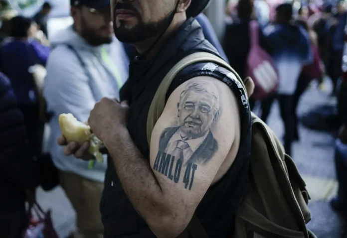 El presidente más popular de México en décadas se retira ¿Qué deja detrás?