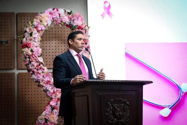 1727976962 680 Presidente del Senado encabeza charla sobre prevencion de cancer de