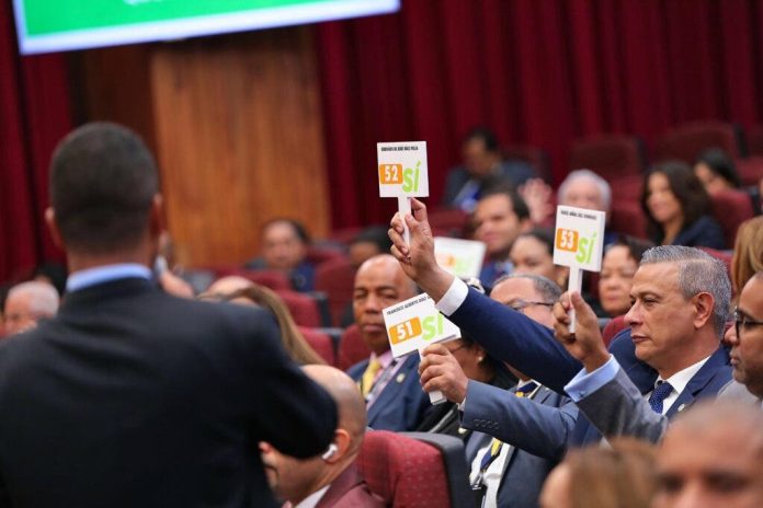 ¡En primera lectura! Aprueban los «candados»  constitucionales a la reelección