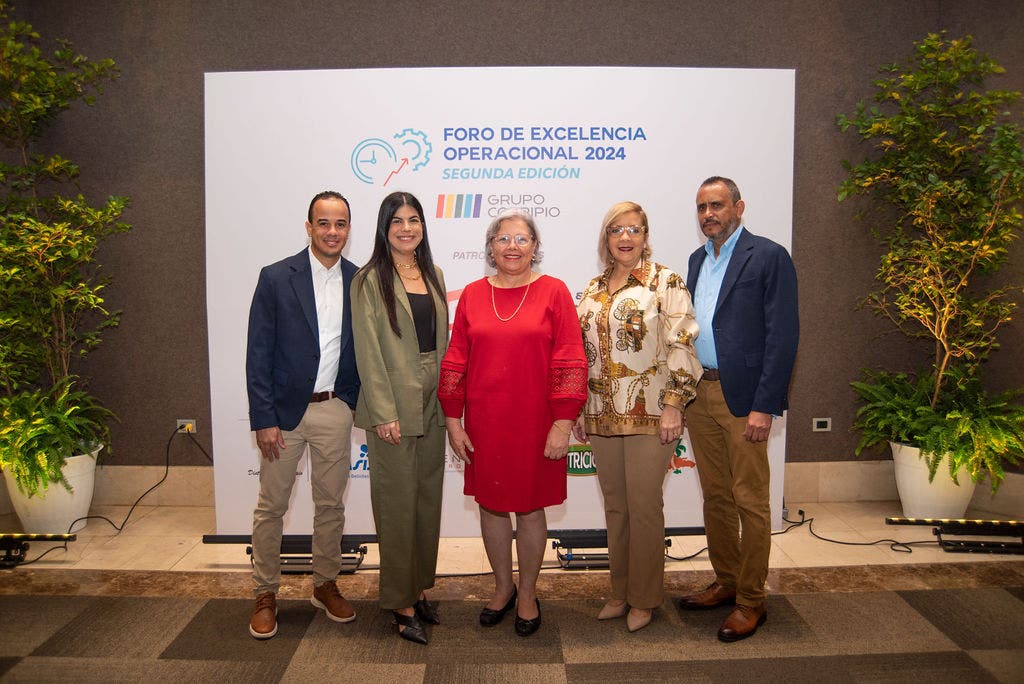 Francisco Rodriguez Alnaris Miranda Candida Mejia Gina Schiffino y Alvin Reyes