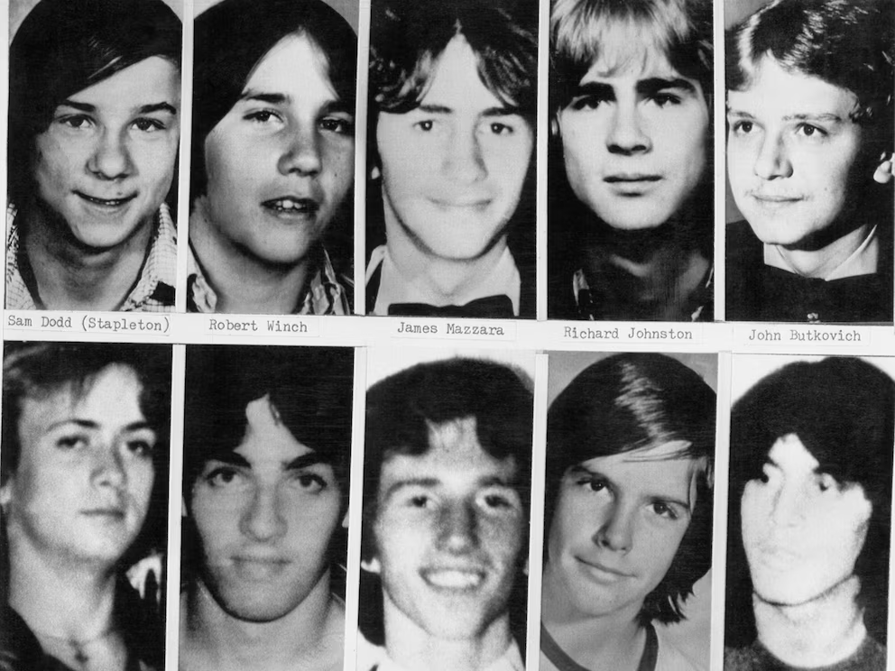1729622884 916 John Wayne Gacy el siniestro asesino serial que se ocultaba