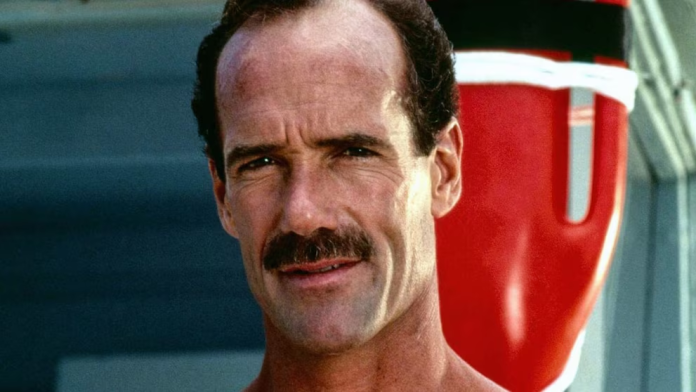 Murió Michael Newman, estrella de “Baywatch”, por complicaciones cardíacas