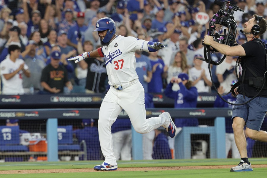 Dodgers 8 5