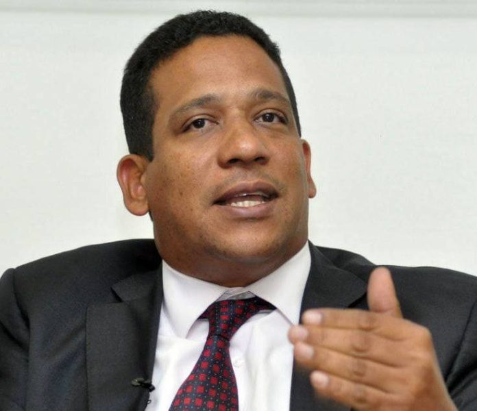 A propósito de Carlos Pimentel, funcionarios que han tenido que dejar sus cargos en el Gobierno de Abinader