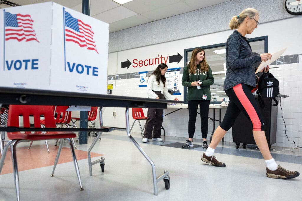 2022 11 08T171951Z 1646583460 RC2SHX90OE8D RTRMADP 3 USA ELECTION VOTING